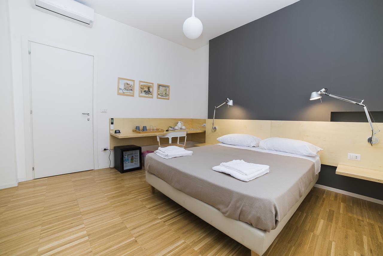 Le Stanze Di Piazza Dei Martiri Bed & Breakfast Naples Exterior photo