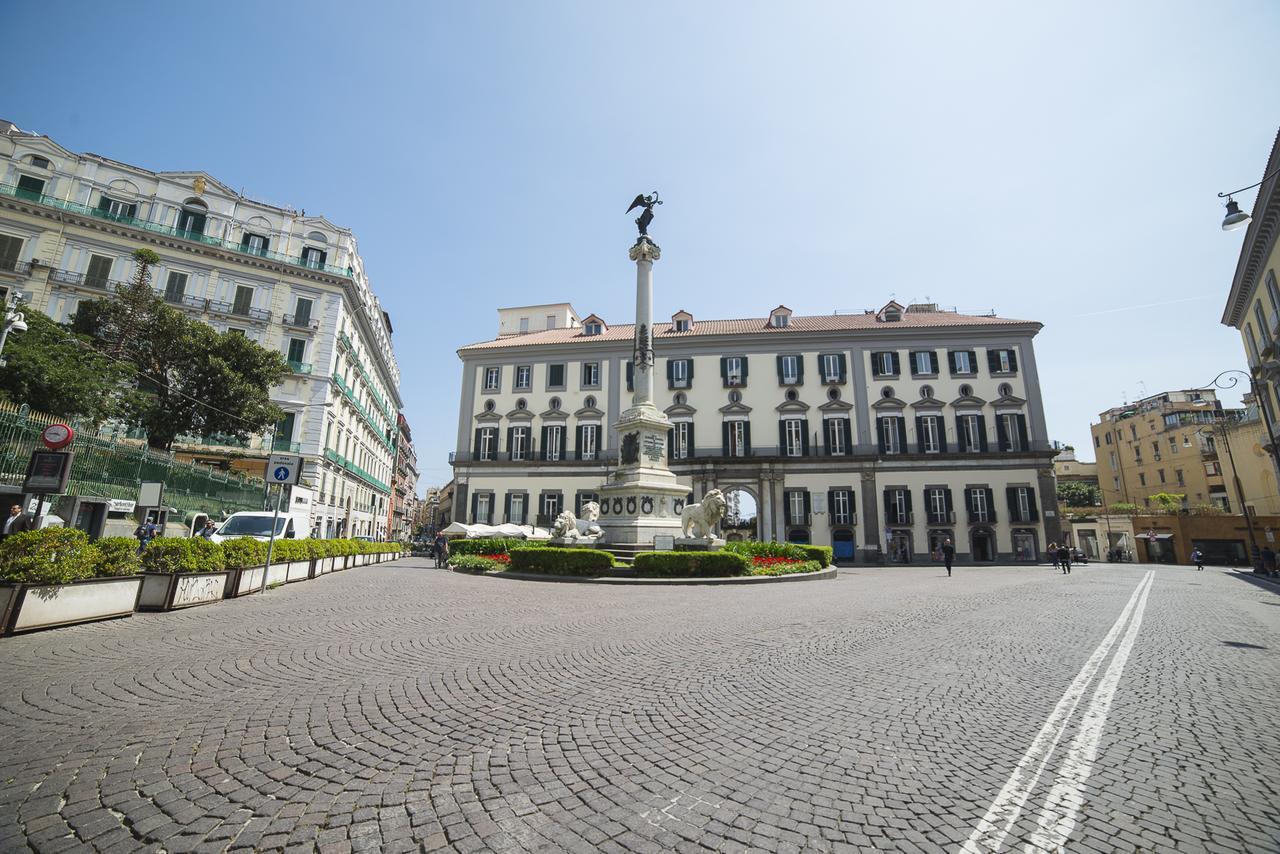 Le Stanze Di Piazza Dei Martiri Bed & Breakfast Naples Exterior photo