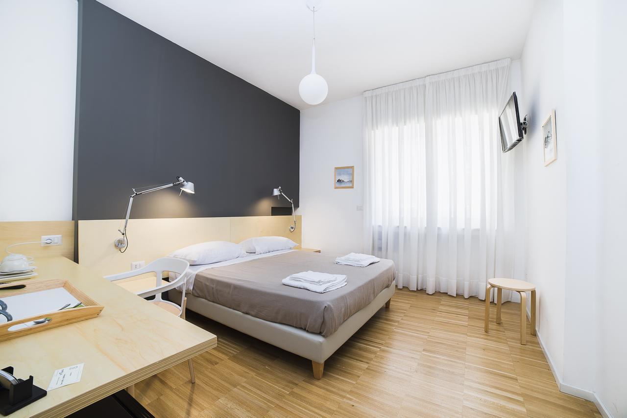 Le Stanze Di Piazza Dei Martiri Bed & Breakfast Naples Exterior photo