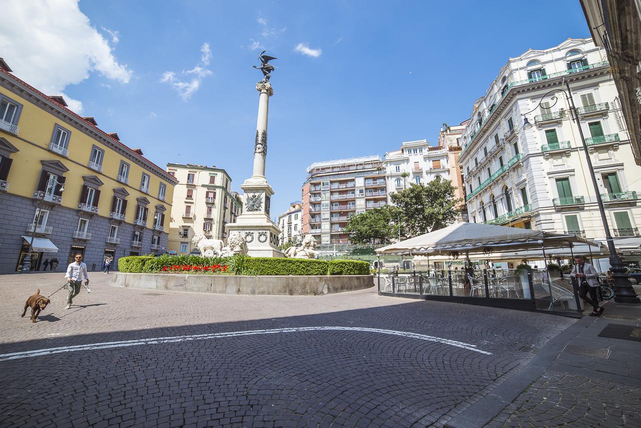 Le Stanze Di Piazza Dei Martiri Bed & Breakfast Naples Exterior photo